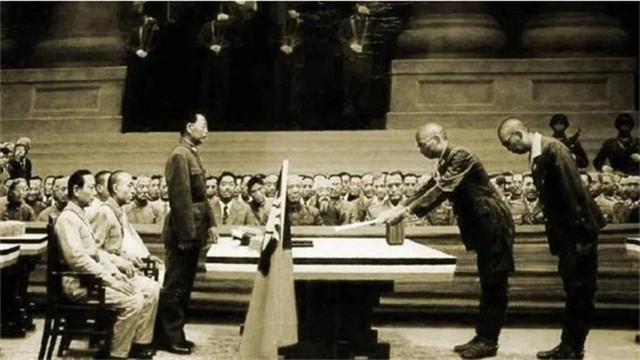 1967年，溥仪去世后以何规格安葬？周总理：尊重爱新觉罗家族历史
