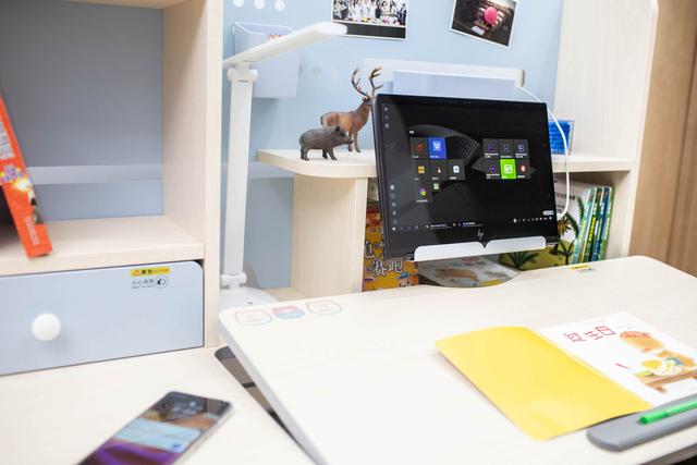 健康与舒适陪伴宝宝一起成长，科贝森儿童学习桌椅套装使用体验