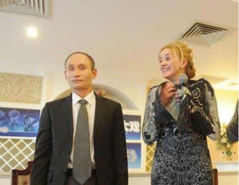 安徽老农长相酷似"普京",被俄罗斯美女求婚,如今为何变成"光棍汉"