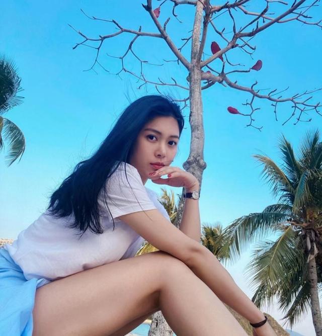 又走一个！知名港星侄女进TVB两年不获重用，离巢转战内地当女一
