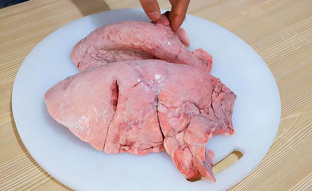 猪身上这几个部位，建议少吃，大肠排最后，榜首很多人爱吃