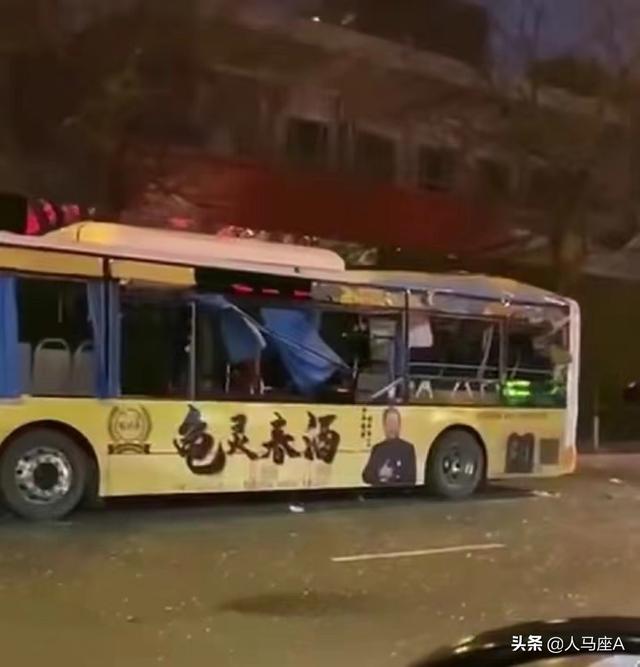 沈阳纯电动公交车爆炸致1死42伤，电池爆了吗？不能轻易下此结论