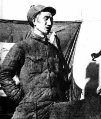 贺健：19岁离家参军，20年后成为司令回家却被母亲打了一耳光