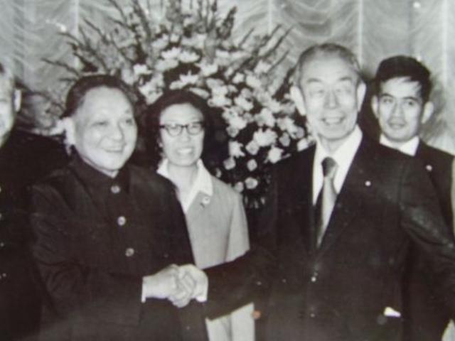 日本记者故意刁难：钓鱼岛是哪国的，邓小平巧妙回应令人钦佩
