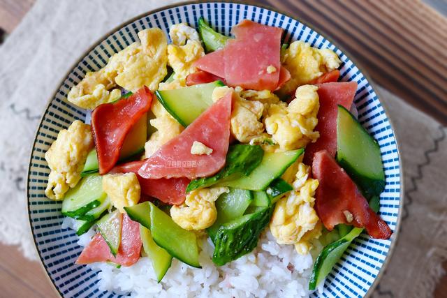 黄瓜可以炒什么菜好吃 黄瓜掺什么菜炒好吃