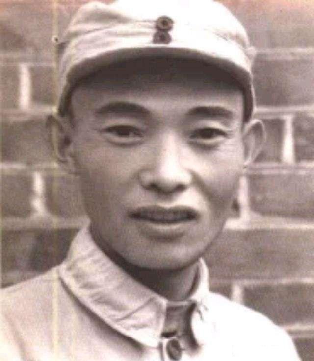 解放前，一地下党被捕后，狱中将计就计，成功策反出卖自己的叛徒