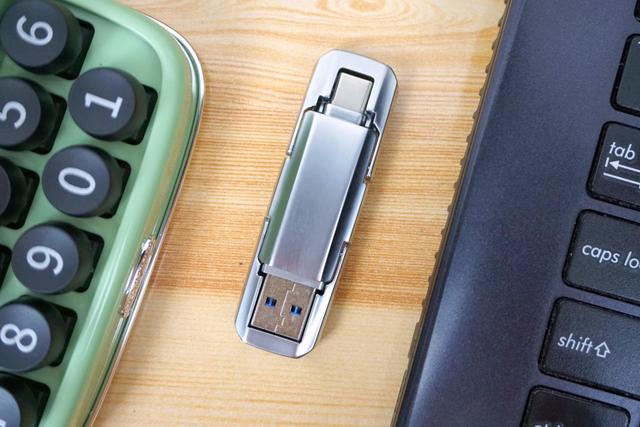 [苹果众之星软件]，电脑视频怎么发到微信