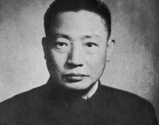 开国大典前夕，因天安门前一支烟头，成功抓获3000人的特务团伙