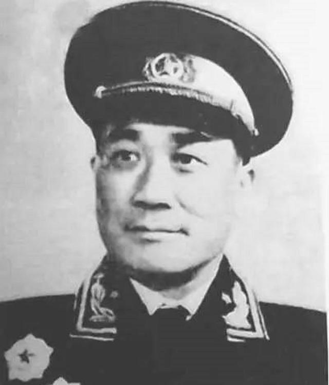 1950年，刘伯承问让谁领兵进攻西藏，邓小平：让“地主”去吧