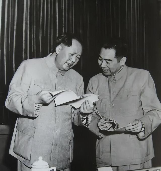 1976年，周恩来总理和朱德总司令逝世后，毛主席说了什么