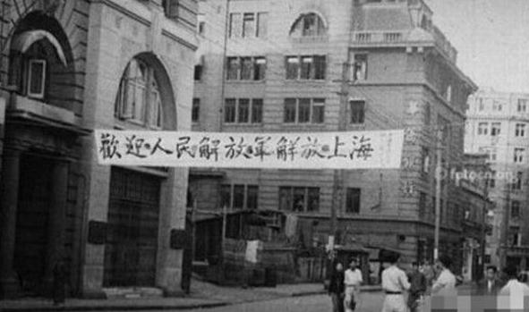49年毛人凤列出暗杀名单，蒋介石亲笔添上三人：你还有菩萨心肠？