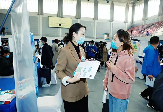985毕业生“扎堆”离开北上广，前往这3座城市，有你的城市吗？