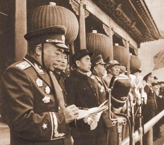 51年彭德怀从朝鲜回国，参加军委会议，大发脾气：难道战士不爱国