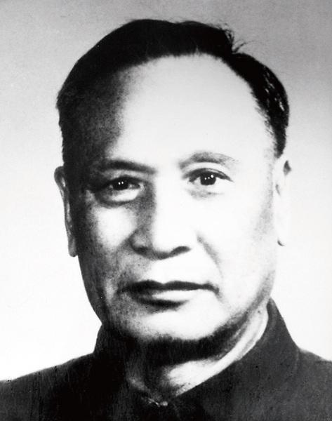 毛人凤逃离大陆前，沈醉计划毒杀老长官，临下手时因"戴笠"而放弃