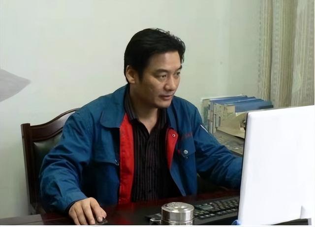 1985年战友牺牲，他为守承诺到战友家尽孝，9年后娶战友妹妹为妻