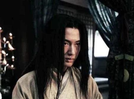 秦始皇死后，蒙毅、蒙恬为什么没有支持太子扶苏呢？