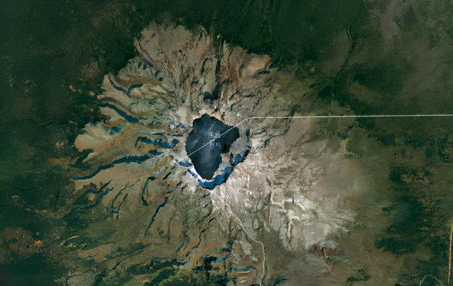 四川盆地到底是火山口，还是陨石坑？它的经历比这两种要复杂得多