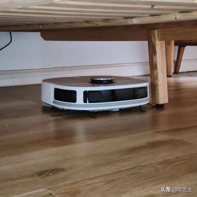 能扫，能拖，还能自动洗抹布，美的智能扫拖机器人 W11使用体验
