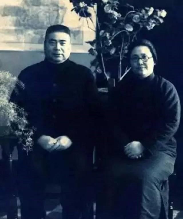 她是冯玉祥将军的夫人，建国后第1位女部长，儿子授少将