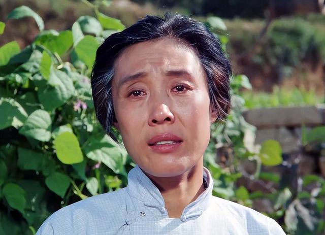 周末2天10个瓜，娱乐圈的瓜太生猛了！偷税漏税、入狱，应有尽有