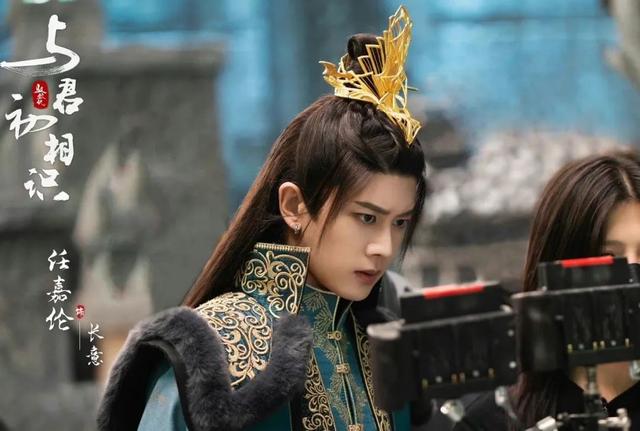 5位假敬业的明星：声音是假的，肌肉是假的，就连演员也是假的