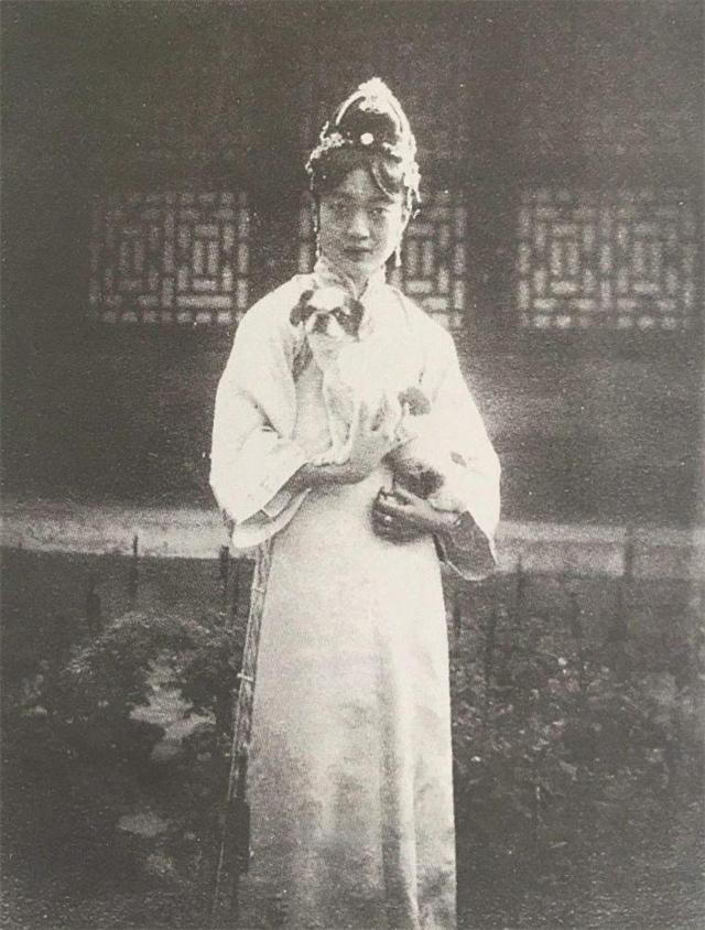 溥仪的贴身侍卫：作恶多端，后来被毙于刑场