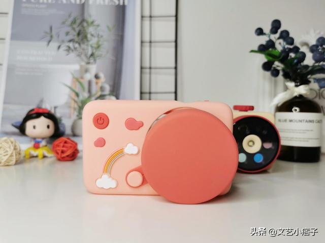 小糖智能玩具相机，用相机记录童年妙思