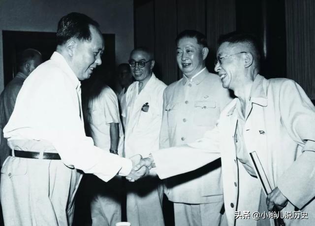 她16岁与毛泽东成为忘年交，20岁抢走主席半支烟，却成为唯一纪念