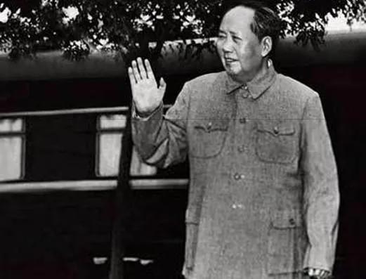 1972年，张国华突然病逝，四川省委书记空缺，周总理推荐了谁？