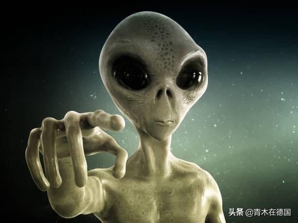 她更表示,人类花费在网络世界的时间及频率都会持续增加.