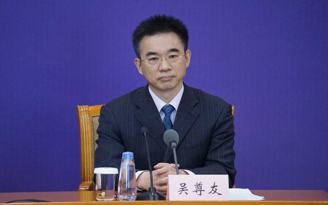 新冠轻症患者不用再住院了？卫健委发布的新方案，专家如何解读？