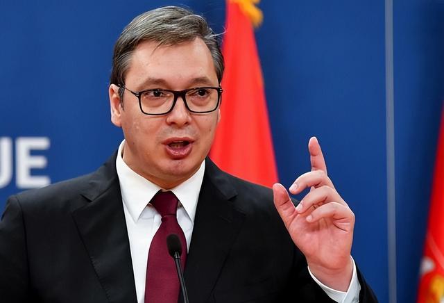 宁当孤狼，不做"走狗"！西方贬低中国，武契奇陈述事实，霸气回怼