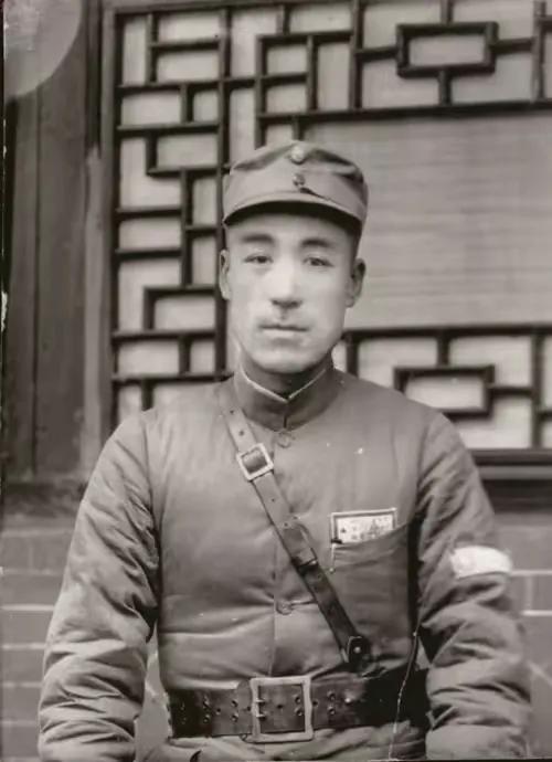 1947年，一位国军司令来到陕北，毛主席说：你给彭德怀当副司令吧