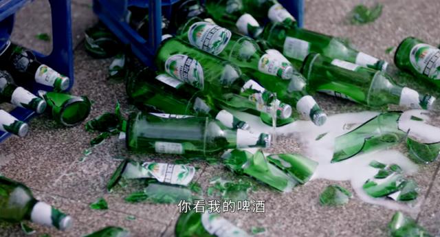 苦情大媽和小鮮肉演情侶，笑死！也太辣眼睛了