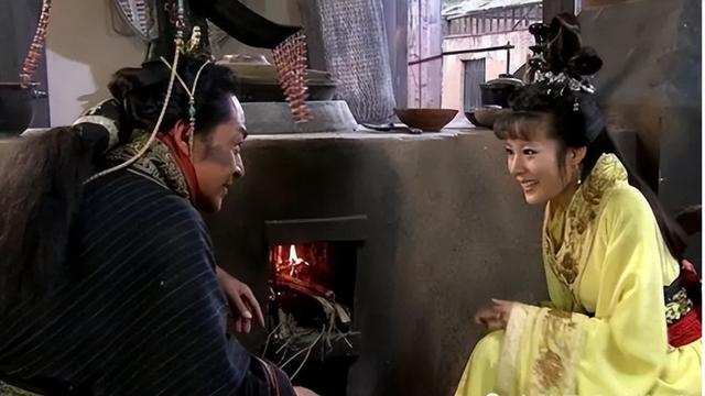 宴会上，吴王阖闾给女儿夹了一块鱼肉，为何女儿看后羞愤自刎？