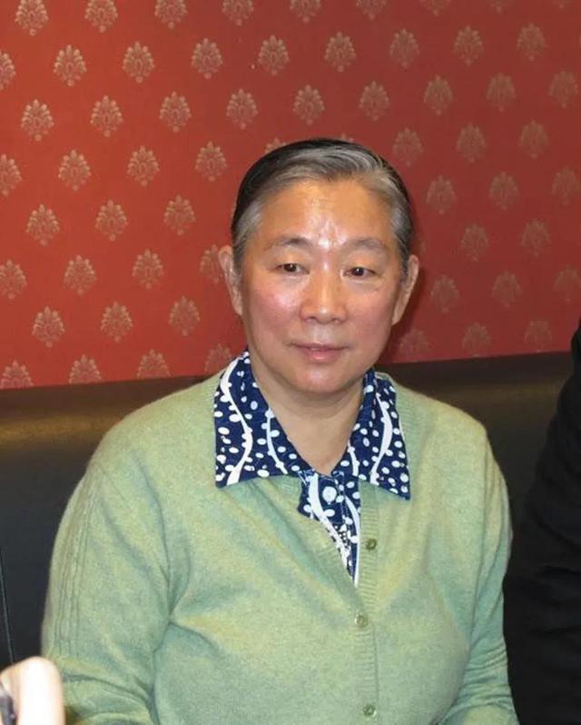 林彪死后，他女儿历经风雨，幸好丈夫不离不弃，晚年开酒楼做老板
