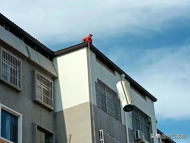 河辉社区：废旧太阳能拆除难，社区协调终解决