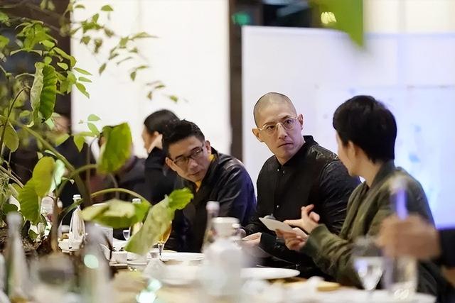 2017年，蒋家四代孙蒋友柏回乡承包工程，不满施工当场暴怒