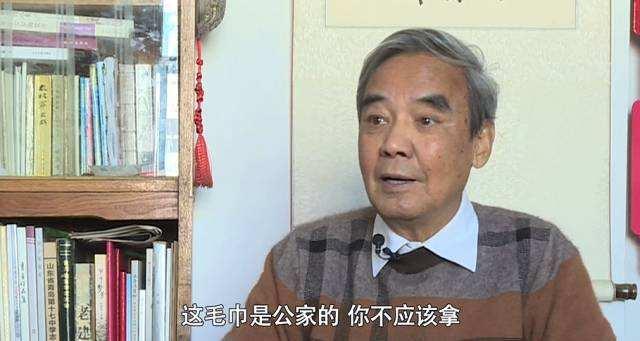 1961年，周保章给周总理夫妇拜年，看到团年饭后，他心里不是滋味