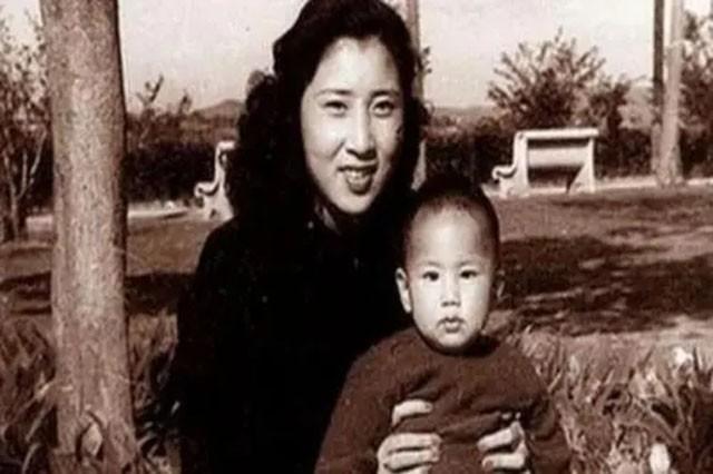 张灵甫长子，和父亲只见过一次，当了20年教师，从不主动接受采访