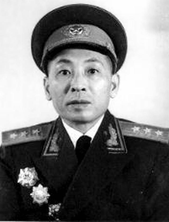 电影南征北战上映时，有人问李仙洲：影片中的李军长是你吗
