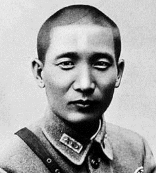 49年张治中生活困难，向傅作义借钱，周总理得知：拨出六千元给他
