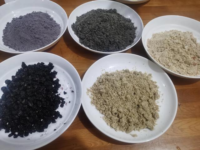 黑芝麻丸做法分享给有脱发困扰的朋友