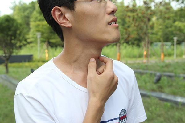男性喉结不突出,要做哪些检查?