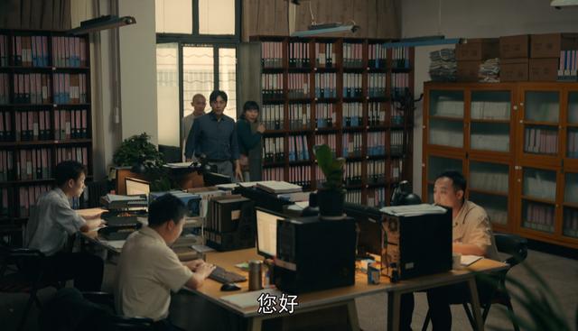 亲爱的小孩：一诺纠缠文主任，理解一诺的行为，但文主任并非狠心