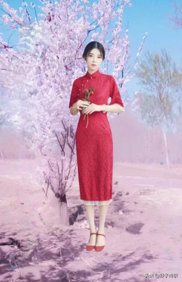1307未知无所不在；随感配上联：春花不语枝头俏，友对？