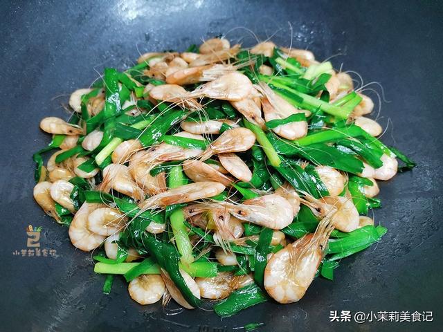 立夏后，阳气易损耗，建议多吃“3红3白1黑”，升阳驱寒轻松度夏