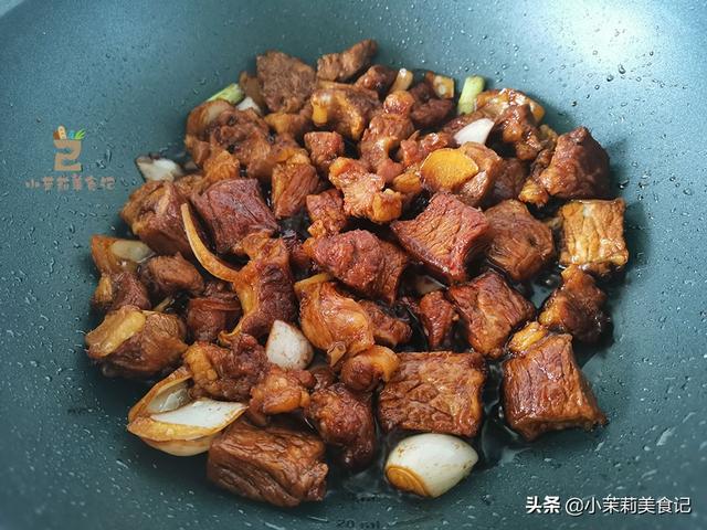 立夏后，阳气易损耗，建议多吃“3红3白1黑”，升阳驱寒轻松度夏