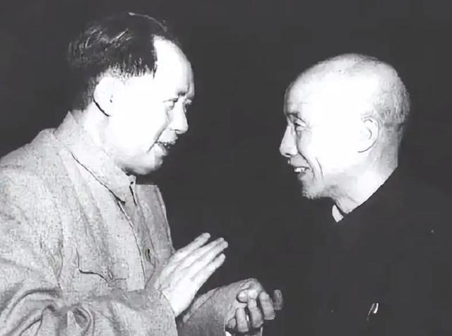 1948年，一位老者塞给周恩来一张字条：先武攻天津，后文取北平