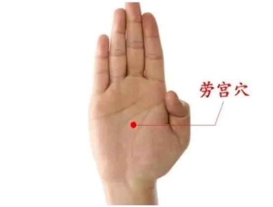 经常“手麻”是怎么回事？提醒：多半和8个原因有关，快看看